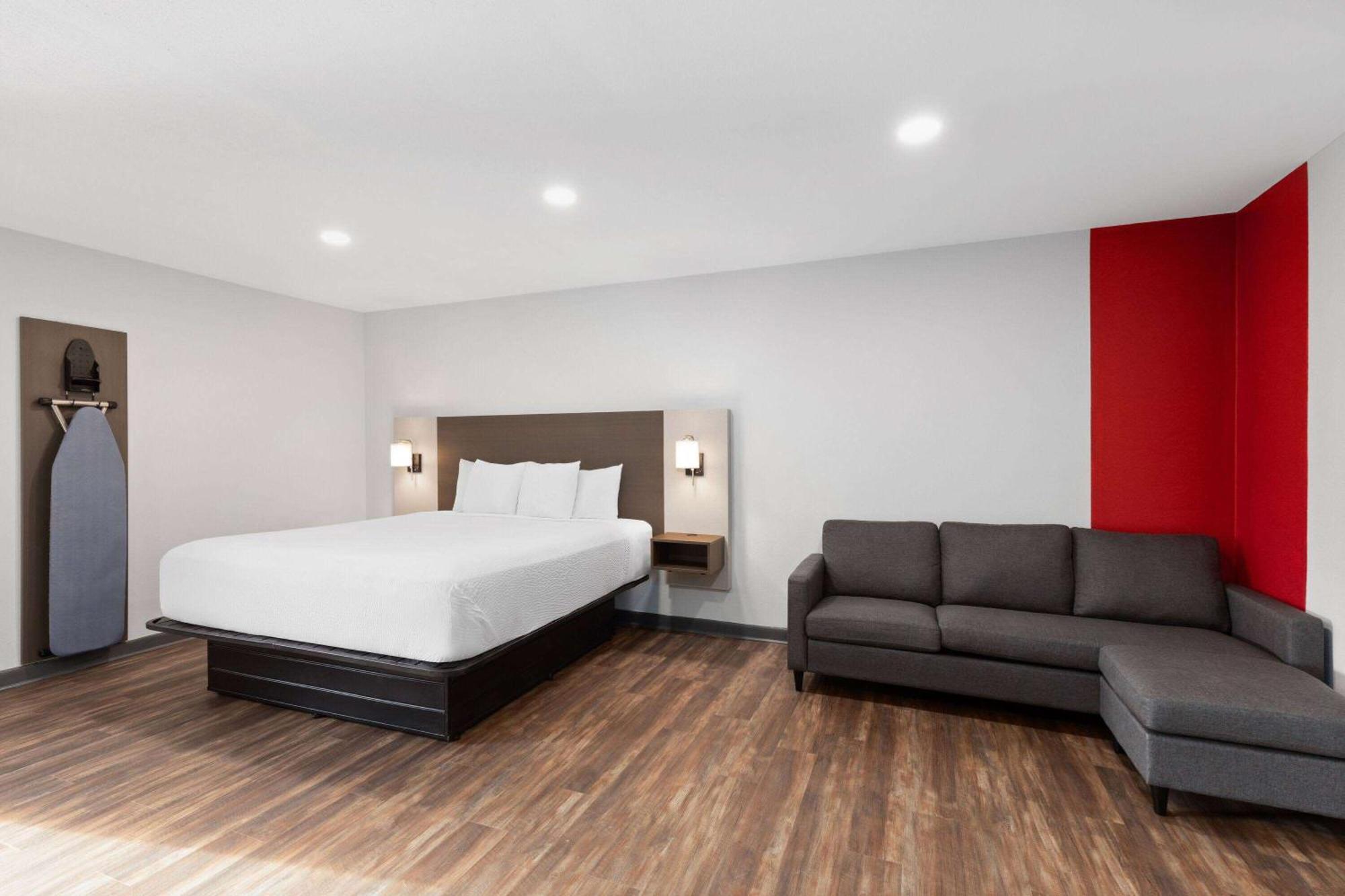 Ramada By Wyndham Bainbridge Hotel Buitenkant foto