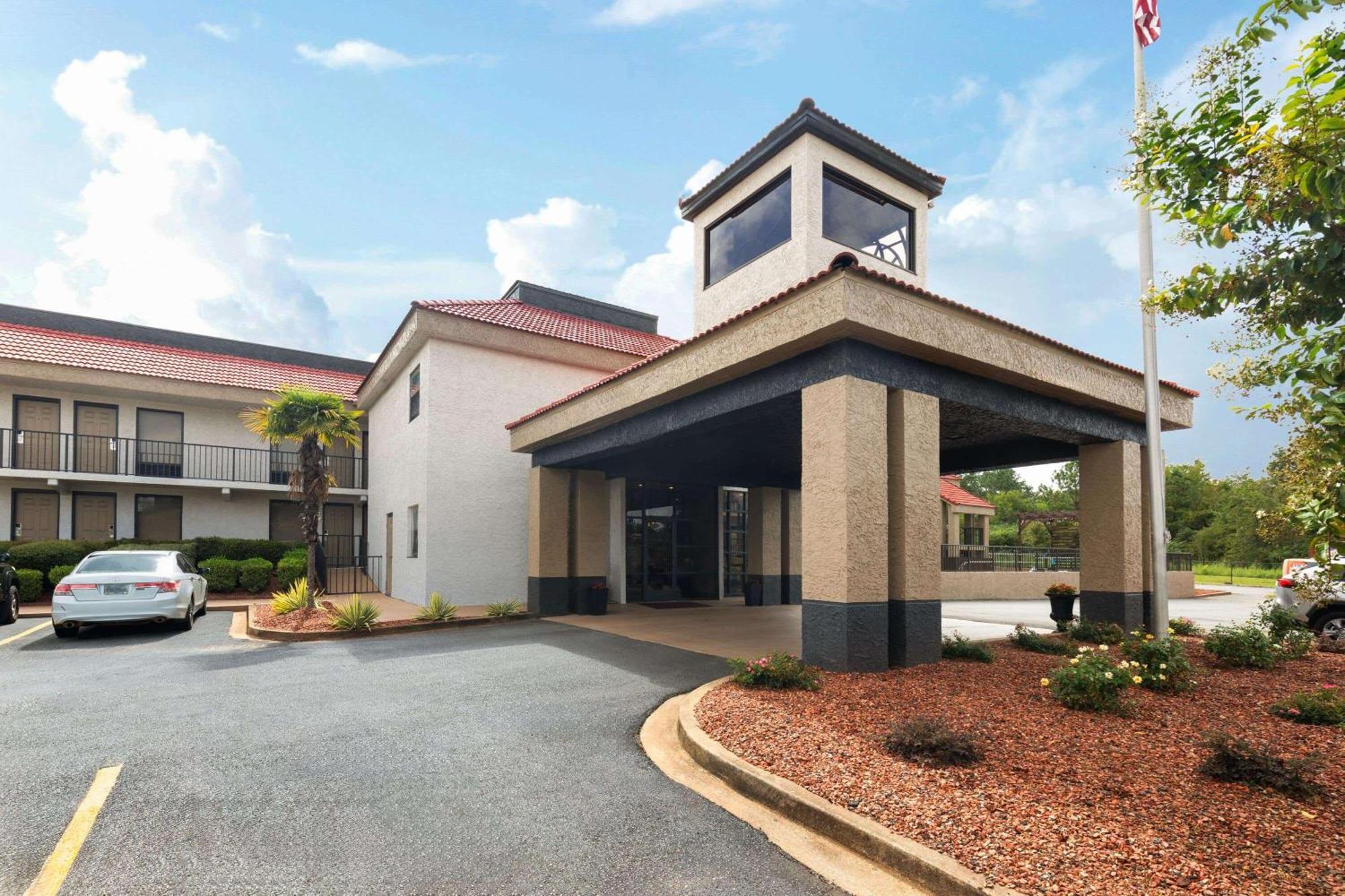 Ramada By Wyndham Bainbridge Hotel Buitenkant foto
